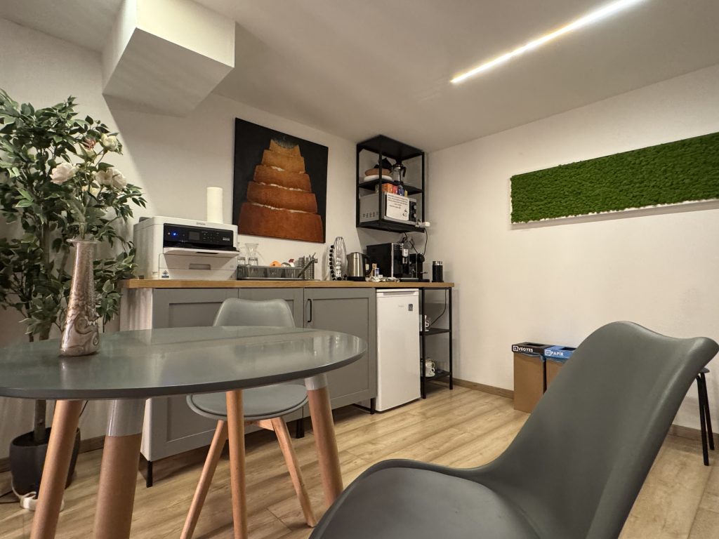 Komjádi Mentál Stúdió dolgozósarok