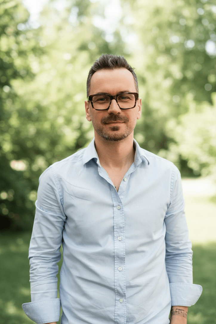 Oláh Csaba CBT tanácsadó Budán, mentálhigiénés szakember és coach a Komjádi Mentál Stúdióban